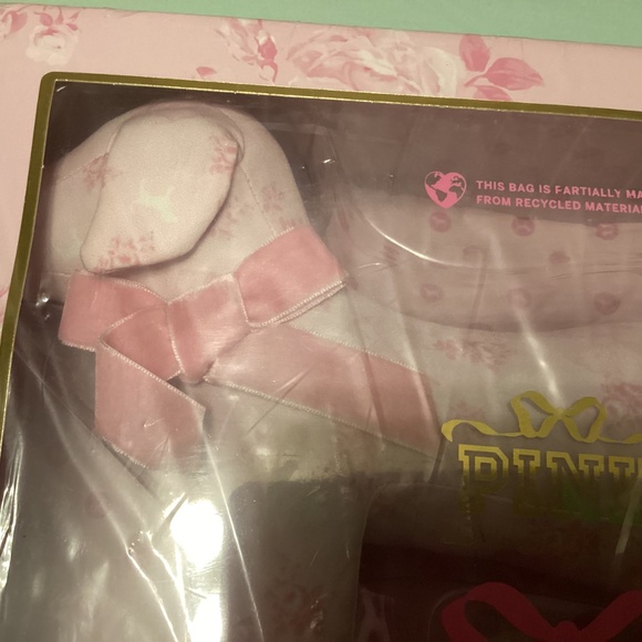 PINK Victoria’s Secret Love Shack Fancy dog NEW - Picture 2 of 9